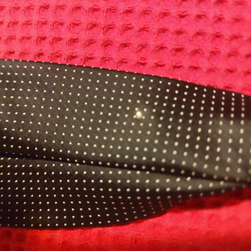 Tie unisex with 2 small diamonds like new, black and gray