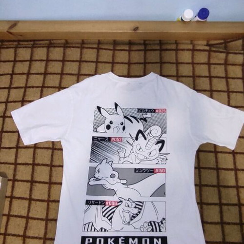 Pokémon T shirt like new, size small