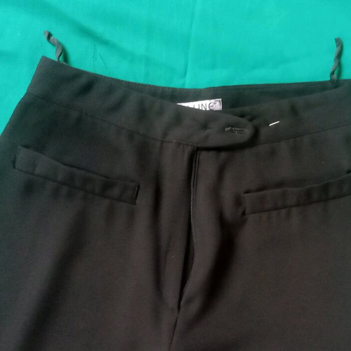 On Line women's pants black straight leg like new size M