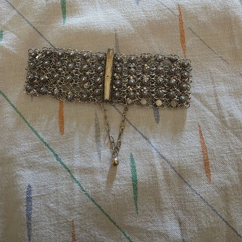 Vintage silver bracelet Sachan Pevival with safety clasp like new