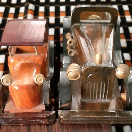 Wooden car used, vintage, 15 cm