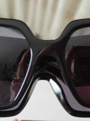 Gucci sunglasses new, black