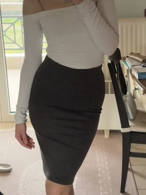 Calliope ribbed midi skirt gray like new