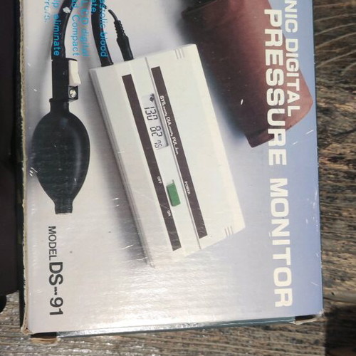 Nissei blood pressure monitor used, semi-automatic 1998