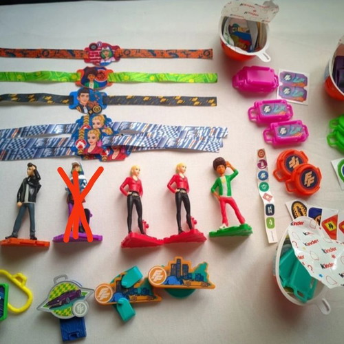 Kinder Joy Fast and Furious figures used