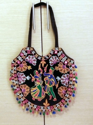 Handmade bag like new, colorful shoulder with embroidery
