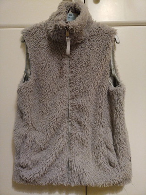 Yamamay fur vest used, small, gray