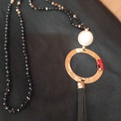 Handmade necklace 60 cm with pearl like new, black