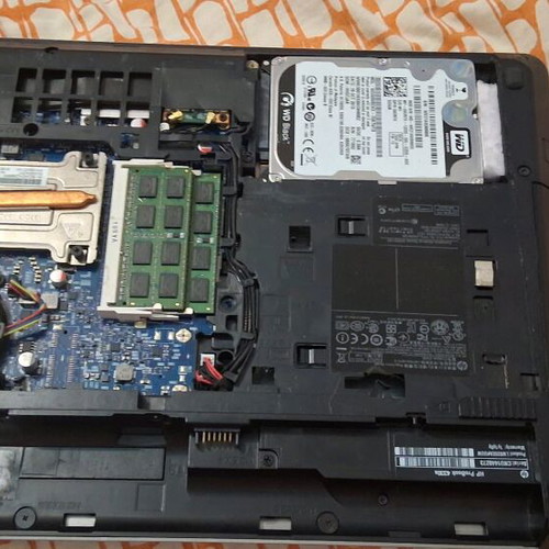 Laptop HP ProBook 4330s used, with charger without battery