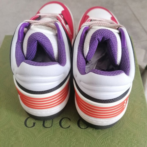 Gucci kids sneakers like new, size 33, Demetra material