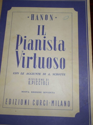 Hanon Il Pianista Virtuoso used, 144 pages with missing parts
