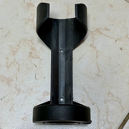 Fire Extinguisher Mount like new, black plastic