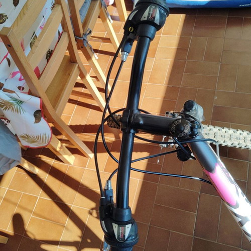 Mountain bike like new, women's, black, front suspension, gears