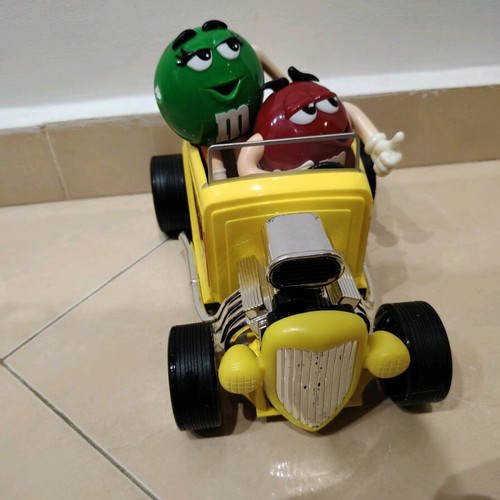M&Ms Hot Rod statue used, missing one arm