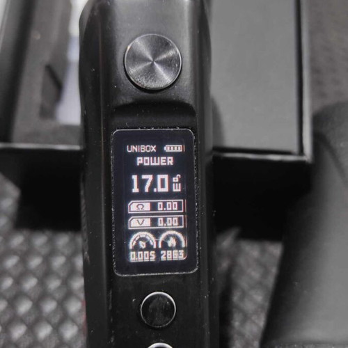 Oxva Unibox Mod 80W black metal with silicone case and leather