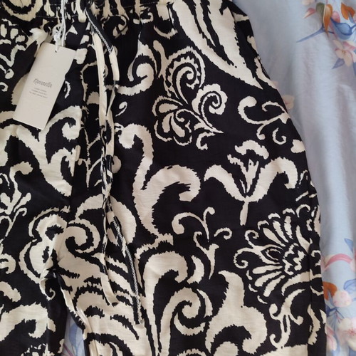 Women's Palazzo Pants new, sizes L and XL, black and white