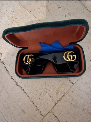 Gucci γυαλιά ηλίου αυθεντικά, μαύρα, καινούργια με επιπλέον τζάμια