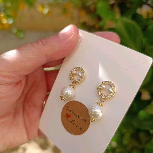 Handmade 18K gold-plated stud earrings with pearls and zircon