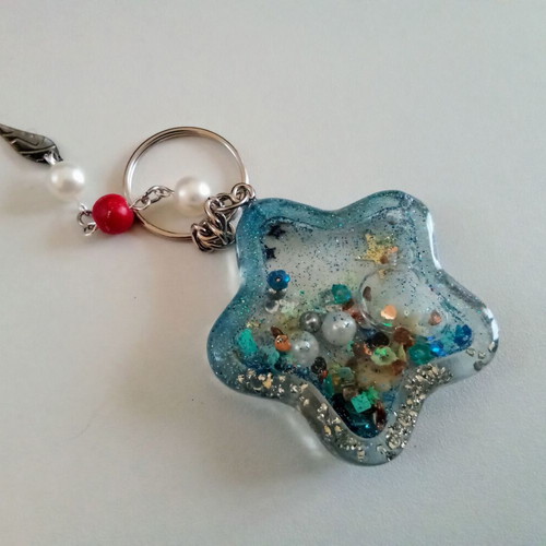 Handmade Shaker keychain pendant new, blue multicolor
