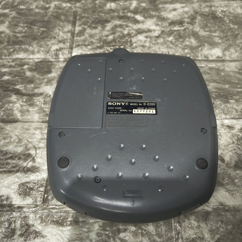 Sony CD Walkman D-E200 for parts or repair, used