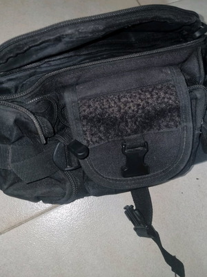 Banana bag used, multi-compartment, black, waist type