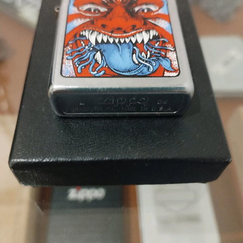 Zippo 2004 new