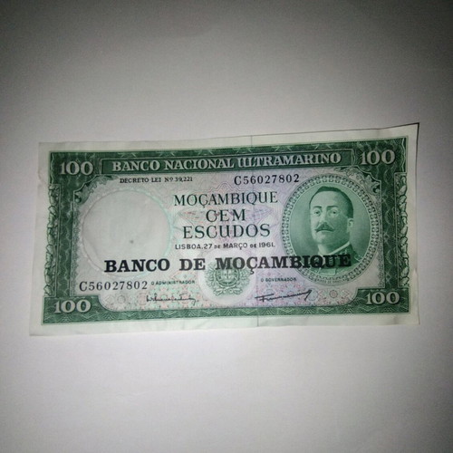 Mozambique banknote used 100 escudos 1961