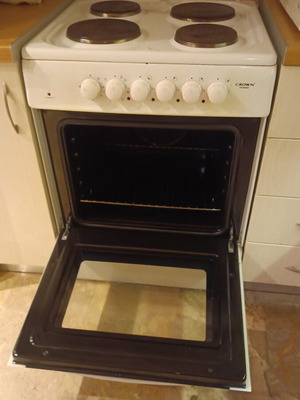 Crown kitchen stove used, lower oven resistance needs replacement