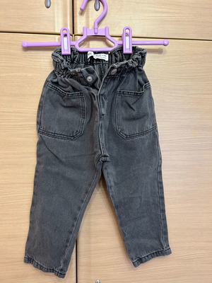 Τζιν παντελόνι Zara Kids 18-24 μηνών μεταχειρισμένο, μαύρο, 92cm