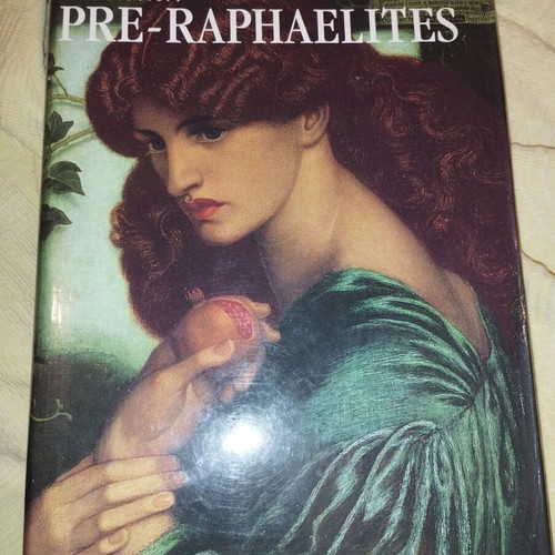 Essential Pre-Raphaelites book like new, Lucinda Hawksley