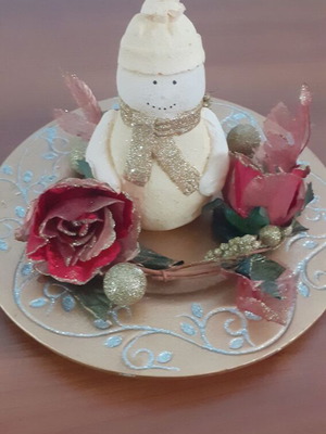 Christmas ceramic plate unused with flower wreath and candle