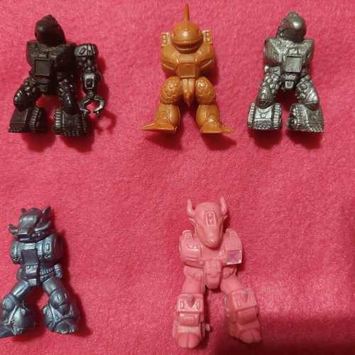 Teratomachoi figures used, set of 5 with one extra gift figure