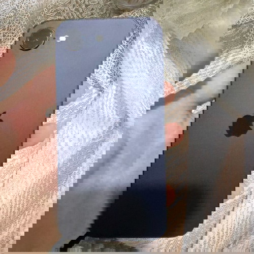 IPhone 16e 128GB σαν καινούργιο, μαύρο