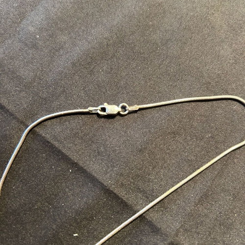Vintage silver 925 necklace like new, pink and white