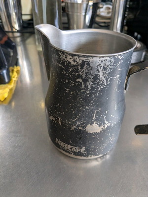 Γαλατιέρα Nescafé μεταχειρισμένη, μεσαίου μεγέθους