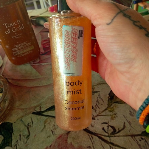 Body Mist Shimmer Coconut 200ml New