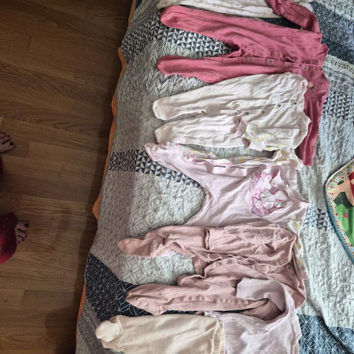 Girls' bodysuits like new from 3 months