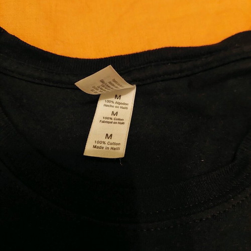 Black T-shirt size M like new