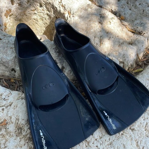 Fins size 35/36 like new, used once