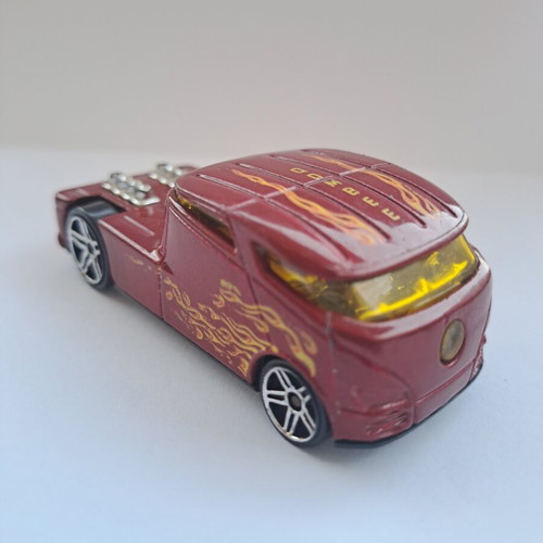 Hot Wheels Qombee 2006 First Editions metalflake dark red toy car