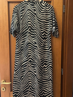Mango long dress like new, black and yellow with belt