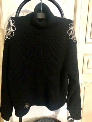 Access wool sweater black new with strass, size XL