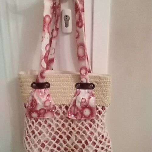 Children's handbag like new, pink with rhinestones and beige net