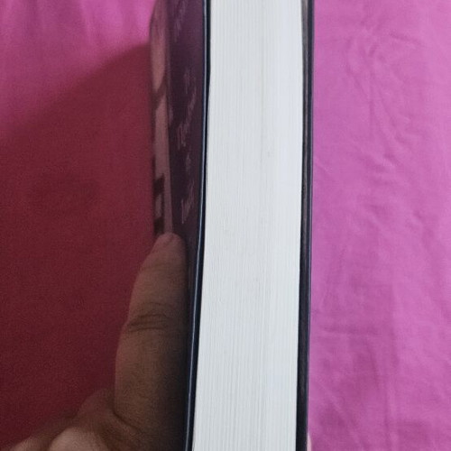 To Proxenio Tis Ioulias novel new, Greek language