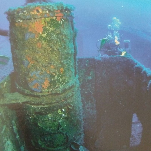 Set of 4 books Ancient Theaters, Shipwrecks and Sea Bottom, Castle Towns, Caves like new