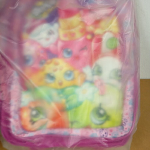 School bag with Shopkins design