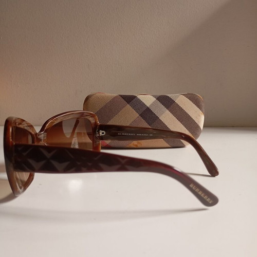 Burberry women's sunglasses like new, burgundy brown