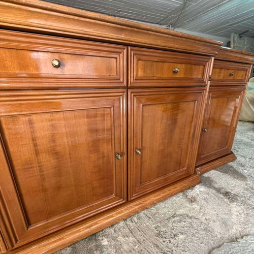 Buffet with mirror made of walnut like new
