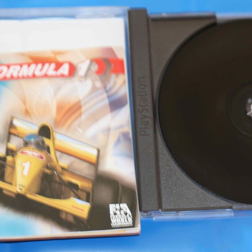 Formula 1 PlayStation 1 used, English with booklet, black version