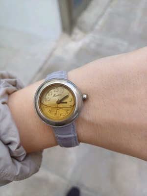 Ρολόι Martini γυναικείο vintage με υγρό μέσα μεταχειρισμένο